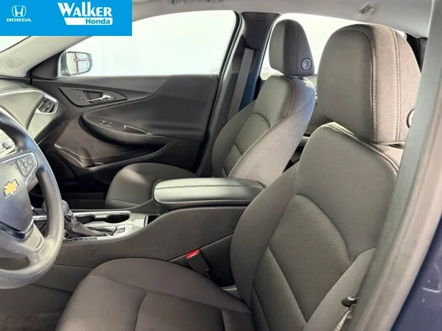 Used 2025  Chevrolet LT image 14
