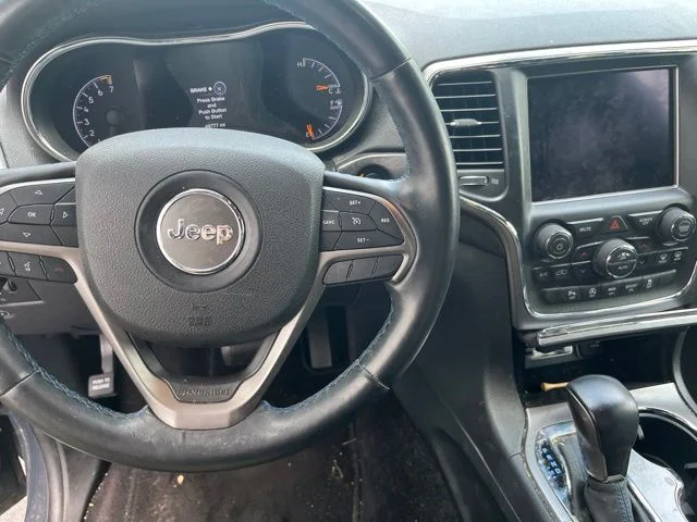 Used 2019 Bright White Clearcoat Jeep Limited image 4