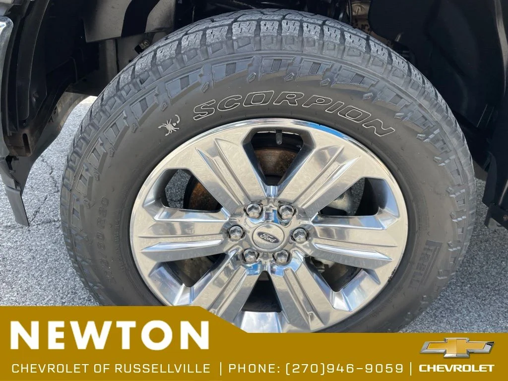 Used 2018 Shadow Black Ford XLT image 43
