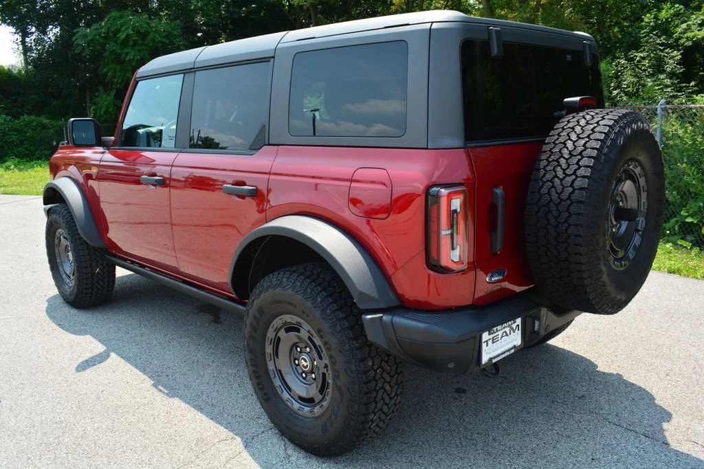 Used 2025 Red Ford Badlands image 7