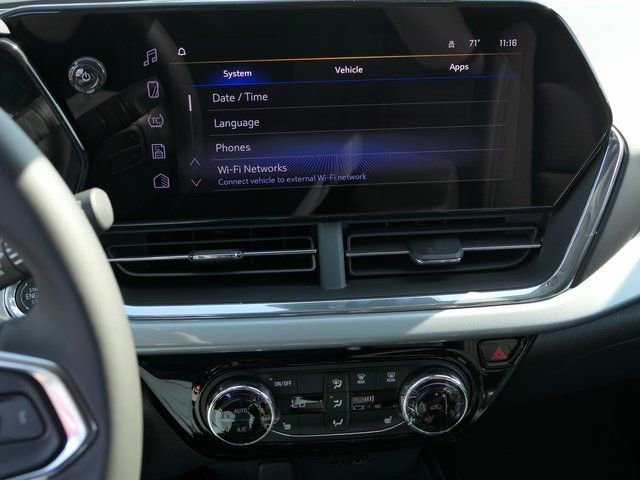 2026 Chevrolet Trax LT - Photo 18