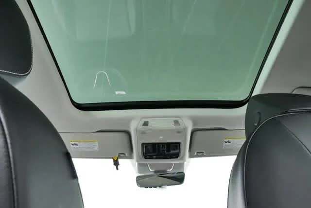 New 2026 Platinum Gray Metallic Volkswagen SE image 18