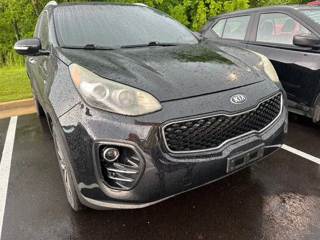 Used 2017 Red Kia EX image 4