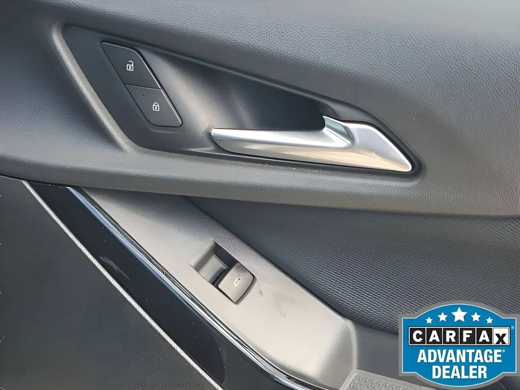 Used 2025 Cacti Green Chevrolet LT image 38