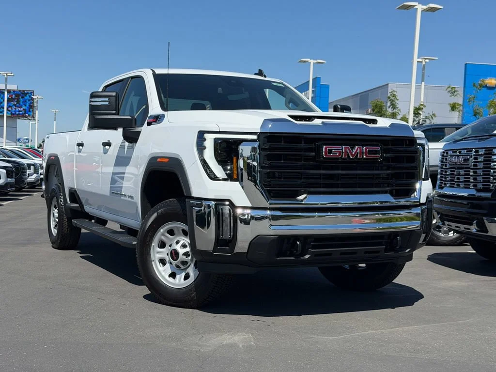 New 2026 Summit White GMC Pro image 1