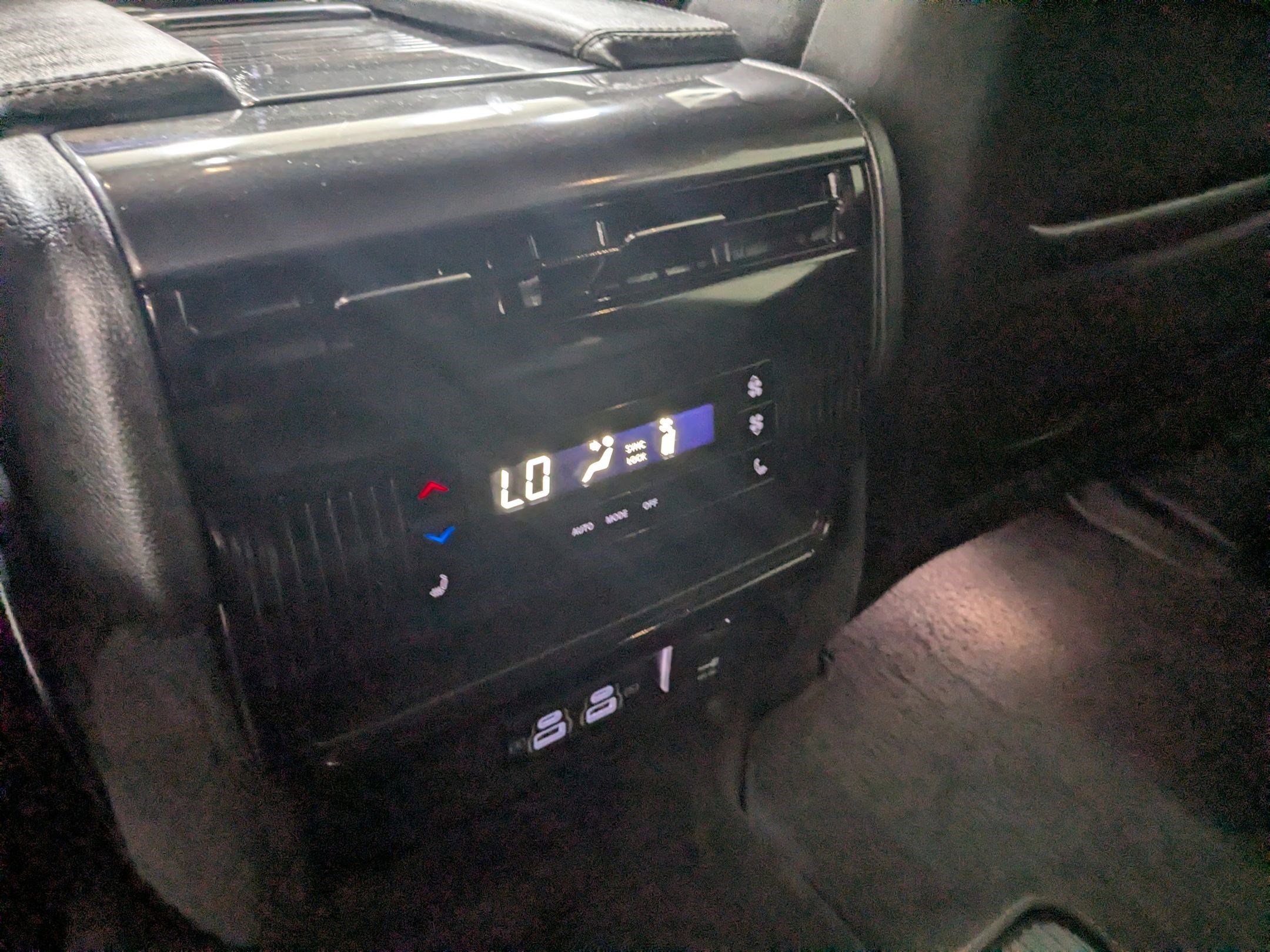 Used 2023 Bright White Clearcoat Jeep Base image 21