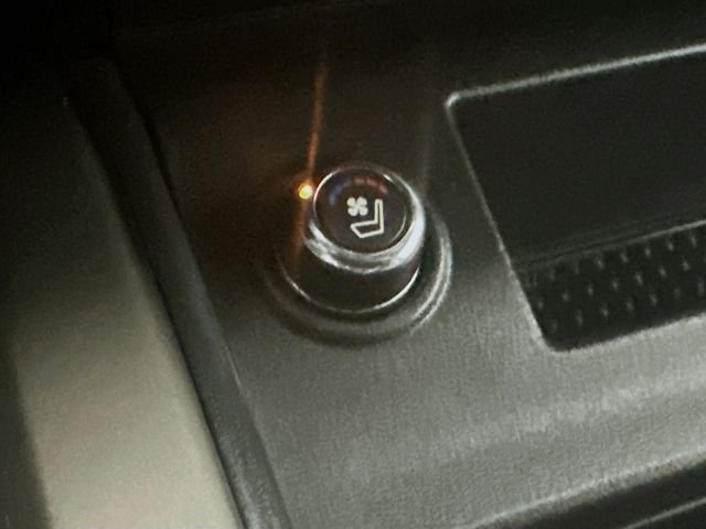 2023 Nissan Titan Platinum Reserve - Photo 21