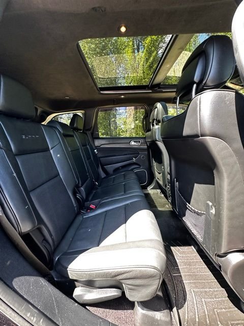 Used 2016 Brilliant Black Crystal Pearlcoat Jeep Summit image 19