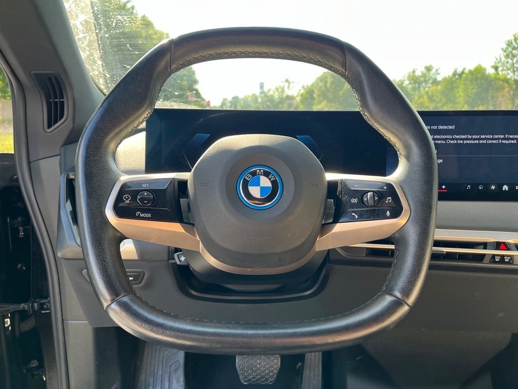 Certified Used 2024 Black BMW xDrive50 image 33
