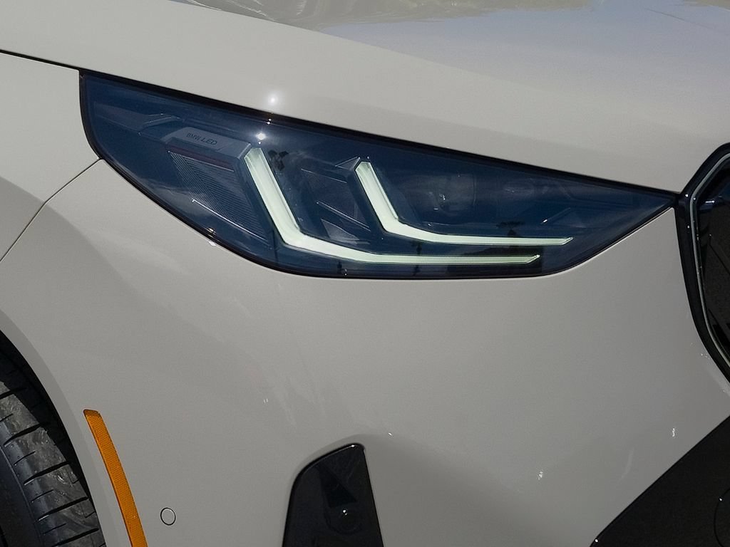 New 2026 Dune Grey Metallic BMW 30 xDrive image 7