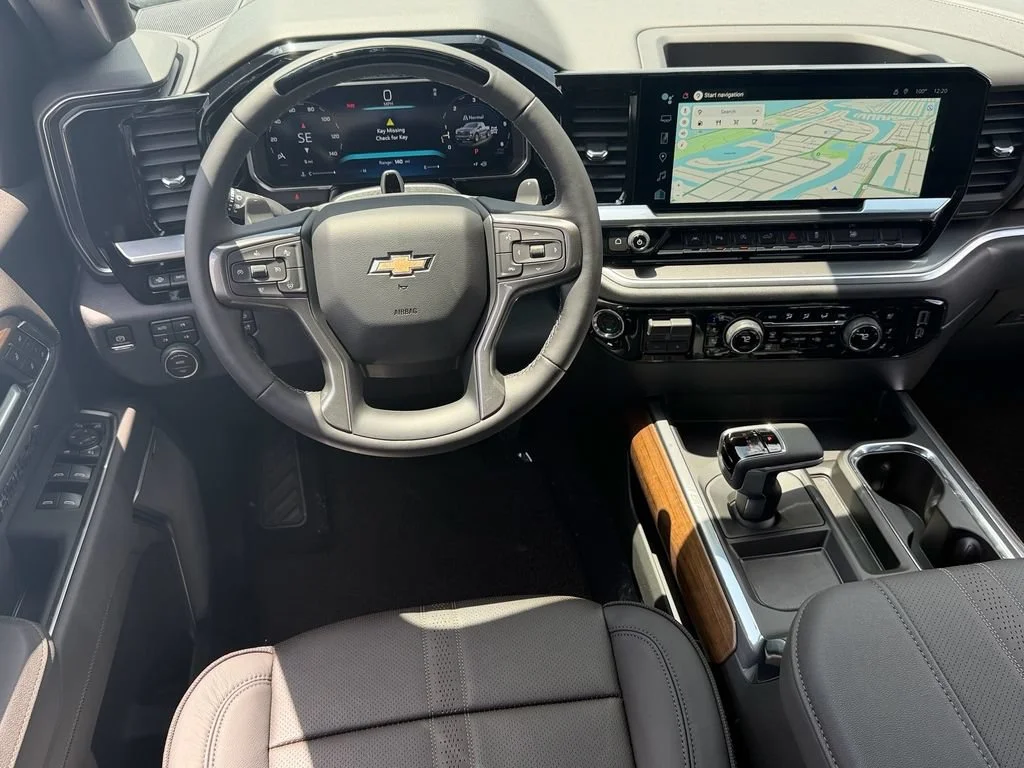 New 2026 Polar White Tricoat Chevrolet High Country image 9