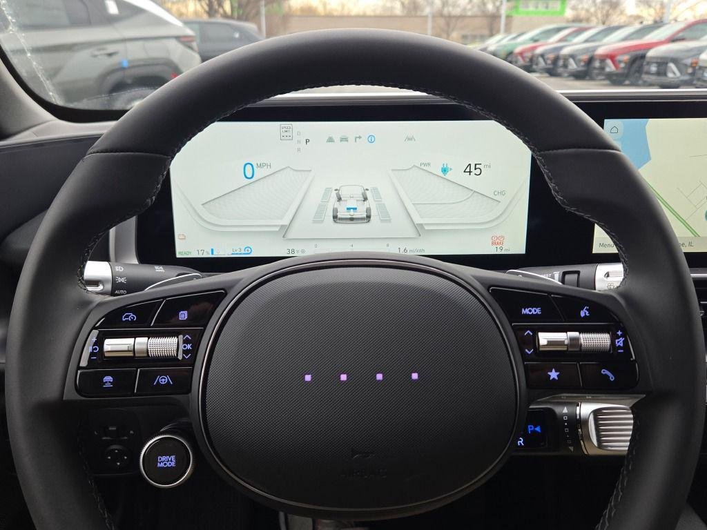 New 2025 White Hyundai SE image 30