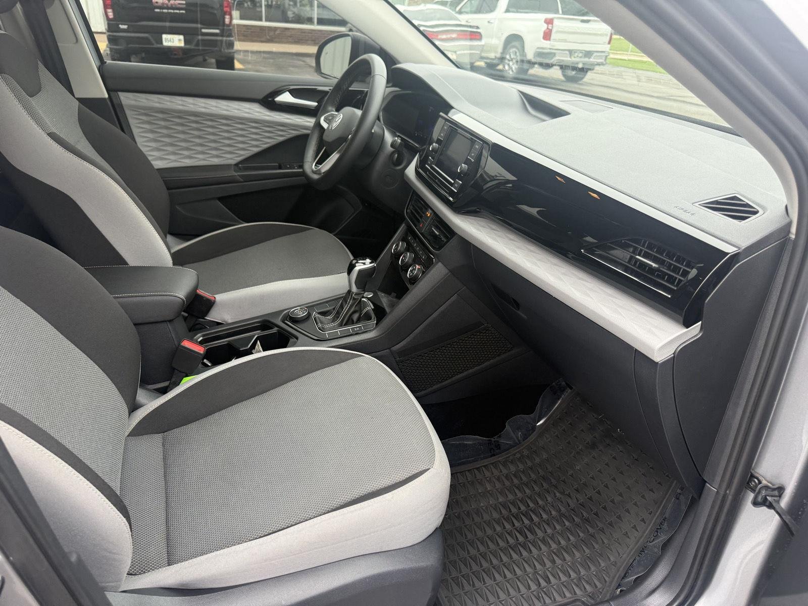 Used 2024 Pyrite Silver Metallic Volkswagen S image 19