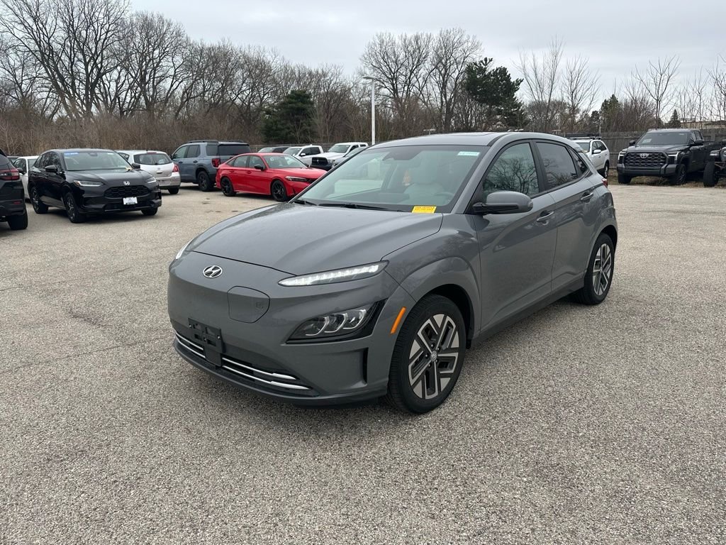 Used 2023 Hyundai Kona EV Limited with VIN KM8K53AG6PU177075 for sale in Glendale, WI