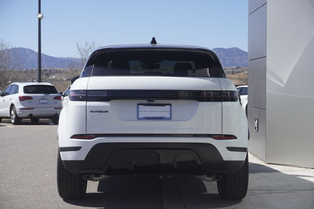 New 2026 Fuji White Land Rover S image 5