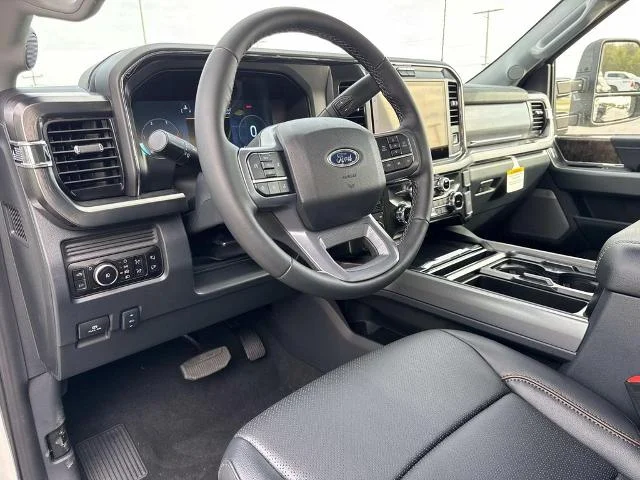 New 2026 Star White Metallic Tri-Coat Ford F-250® Lariat® image 21