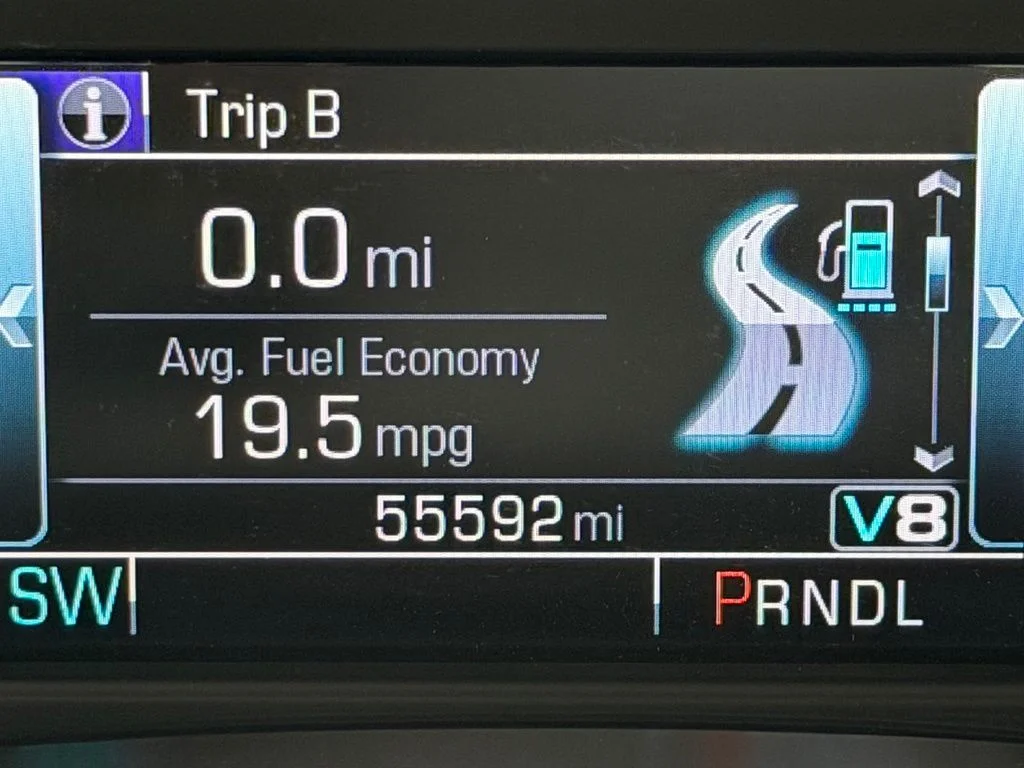 Used 2018 White GMC SLT image 13
