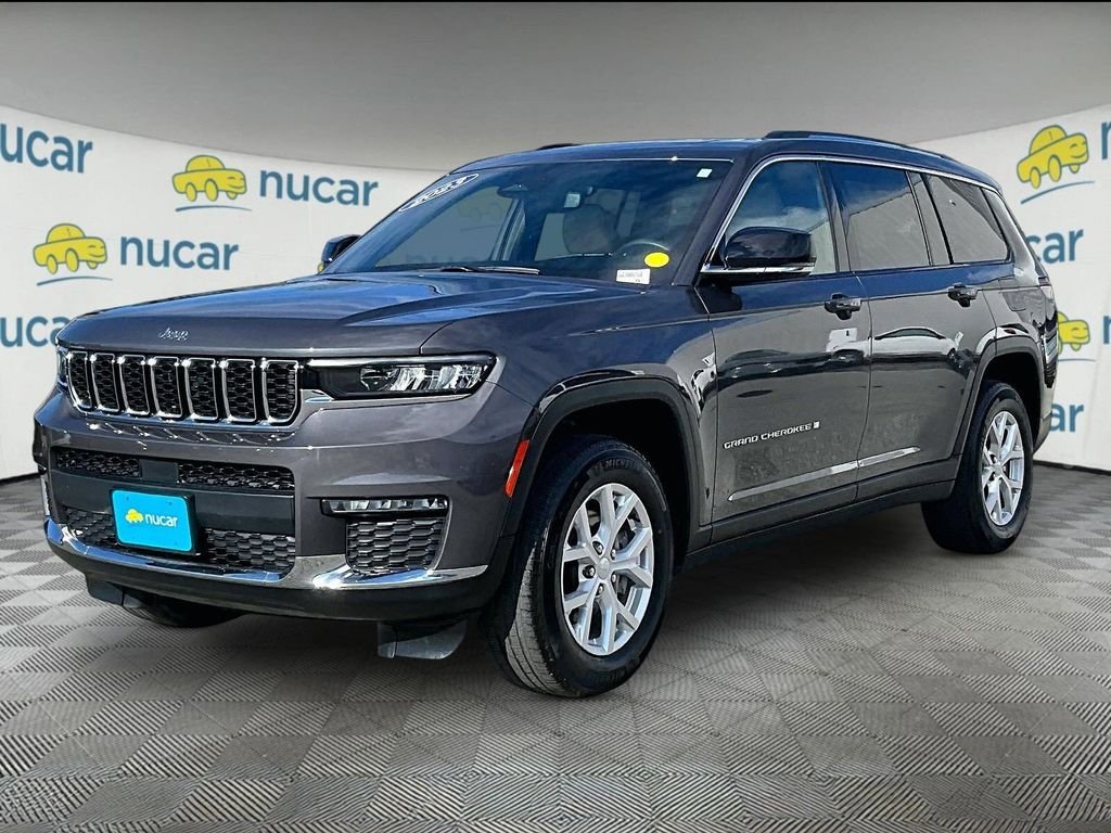 Used 2023 Metallic Jeep Limited image 3