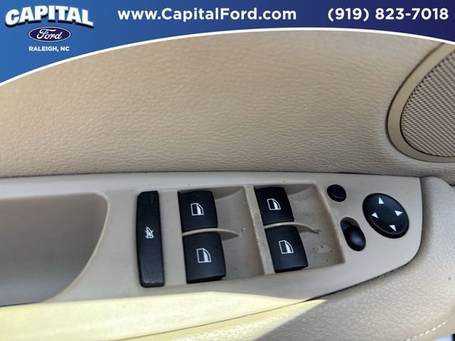 Used 2013 White BMW xDrive35i image 21