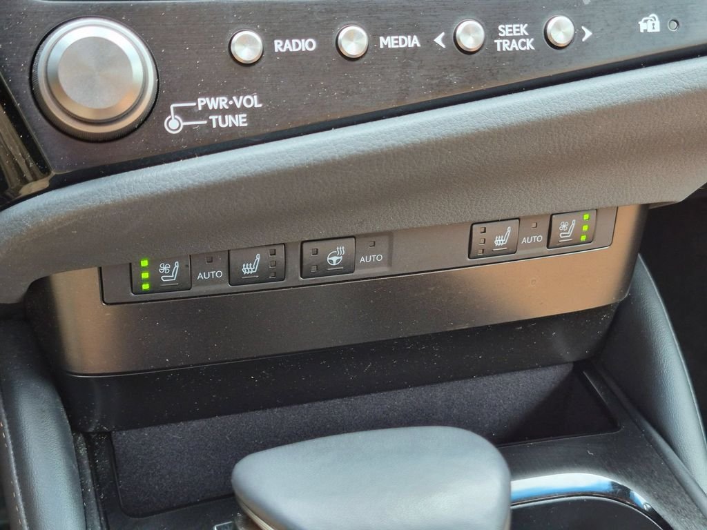 Used 2024 Black Lexus 350 image 20