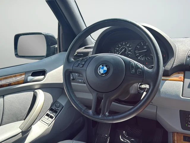 Used 2003 Black BMW 3.0i image 38