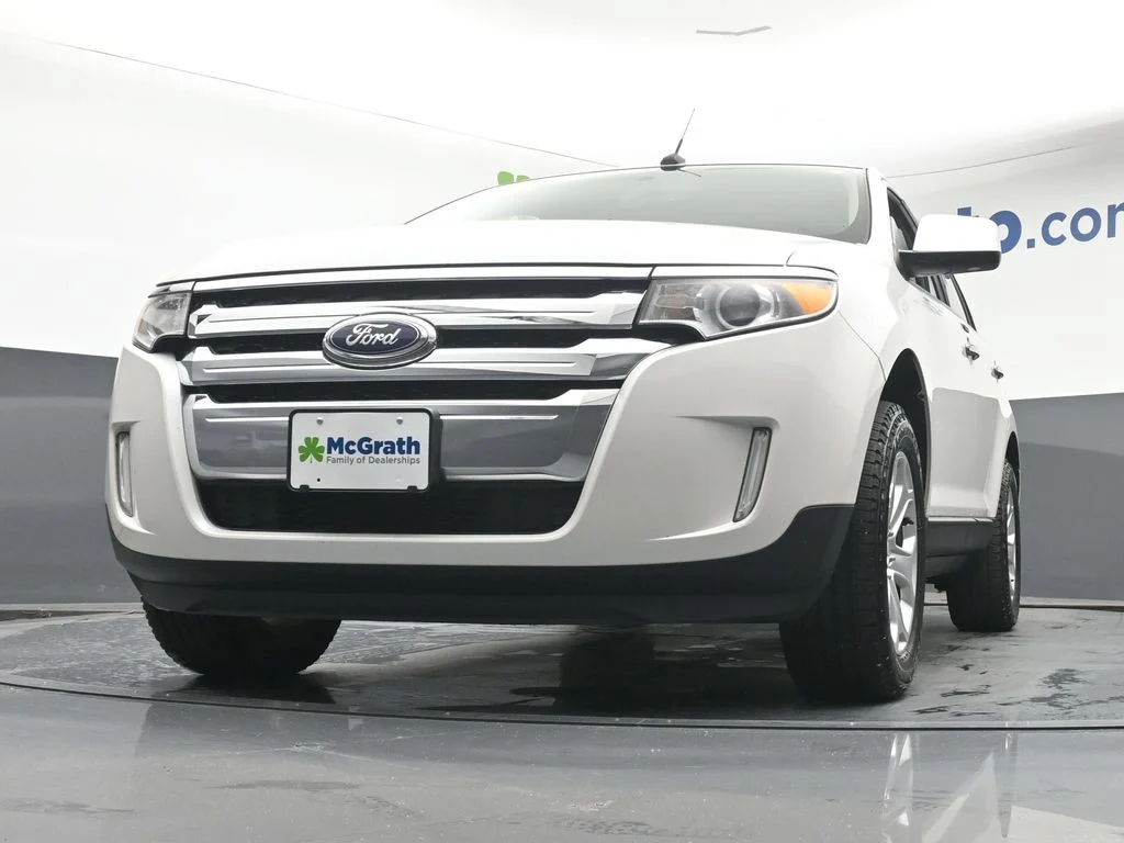 Used 2011 White Ford SEL image 7