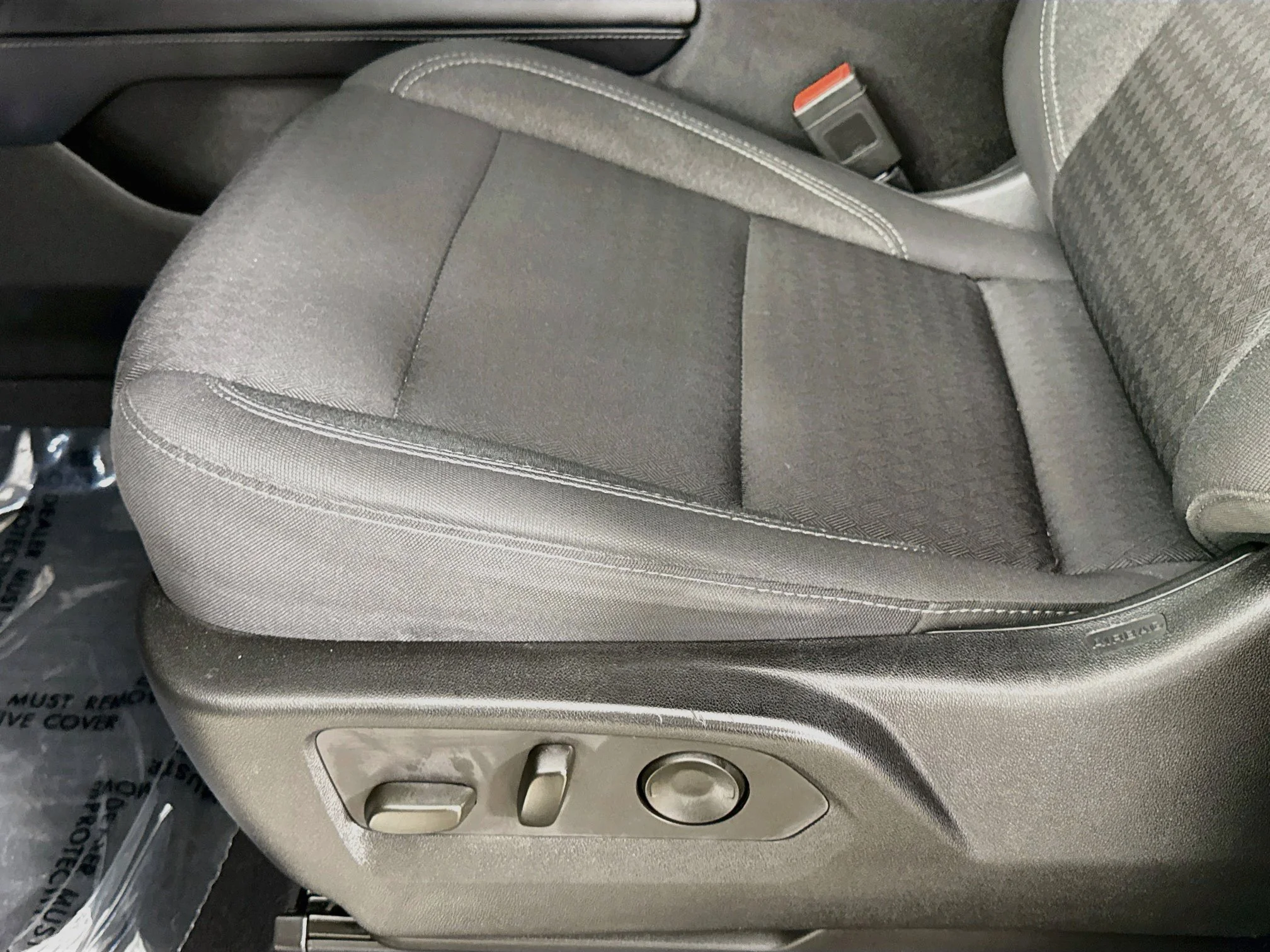 Used 2023 STERLING GRAY METALLIC Chevrolet LS image 21