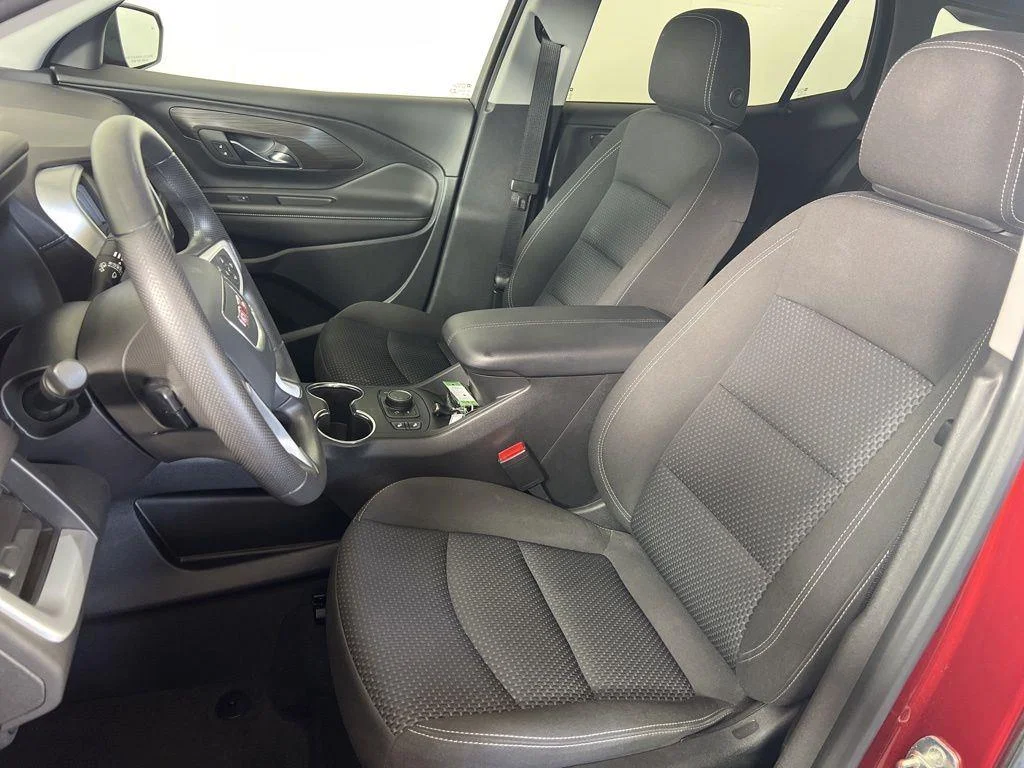 Used 2023 Volcanic Red Tintcoat GMC SLE image 5