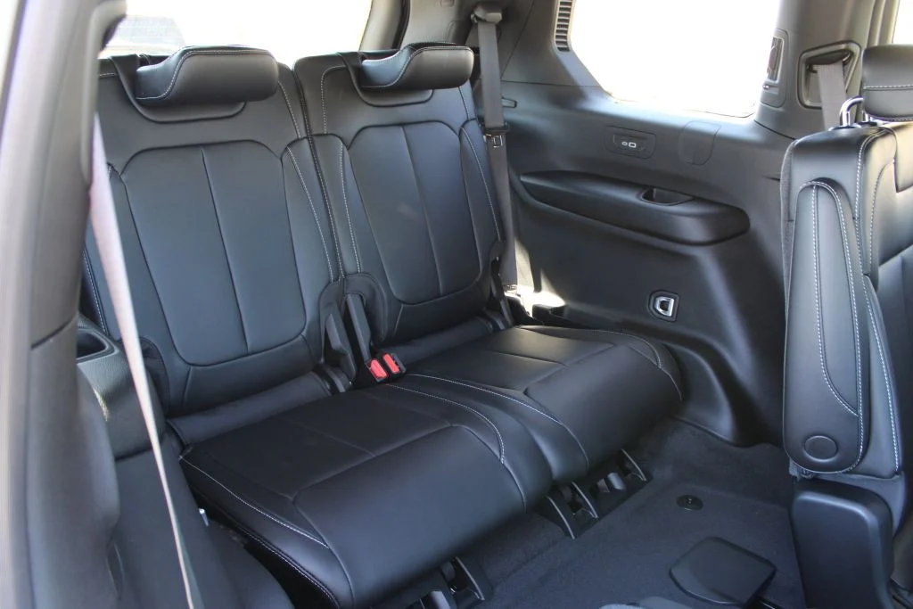 New 2026 Steel Blue Exterior Paint Jeep Limited image 12