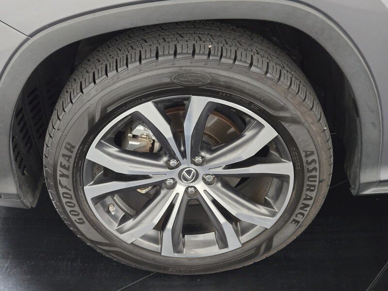 Certified Used 2020 Gray Pearl Lexus  image 13