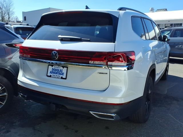 Used 2026 White Volkswagen 2.0T SE w/Technology image 8