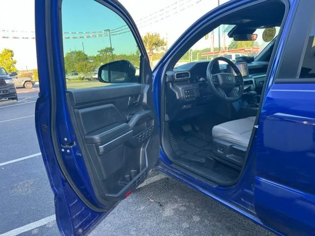 Used 2025 Blue Toyota SR5 image 4