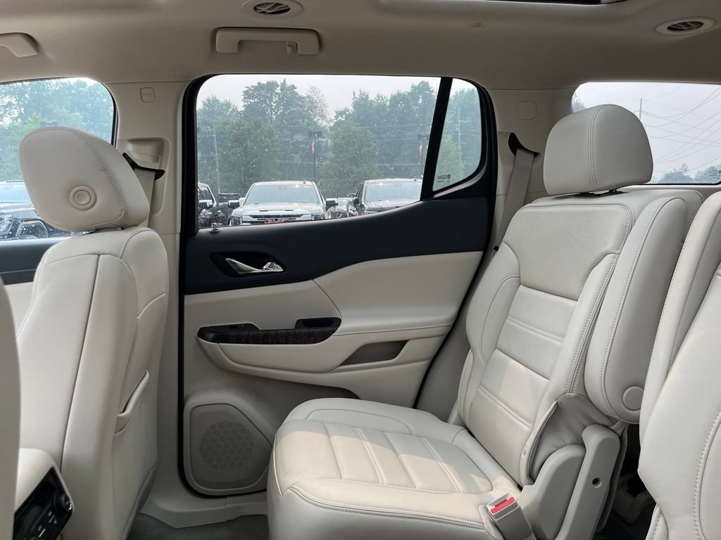 Used 2023 White Frost Tricoat GMC Denali image 23