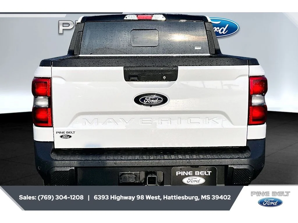 New 2026 Oxford White Ford Lariat® image 4