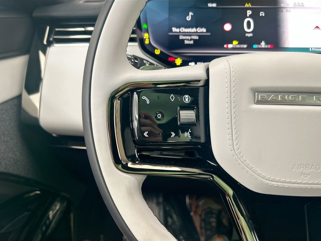 New 2026 Carpathian Grey Land Rover Dynamic SE image 11