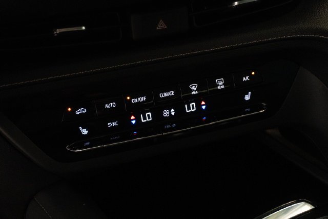 Used 2023 White Buick Preferred image 20