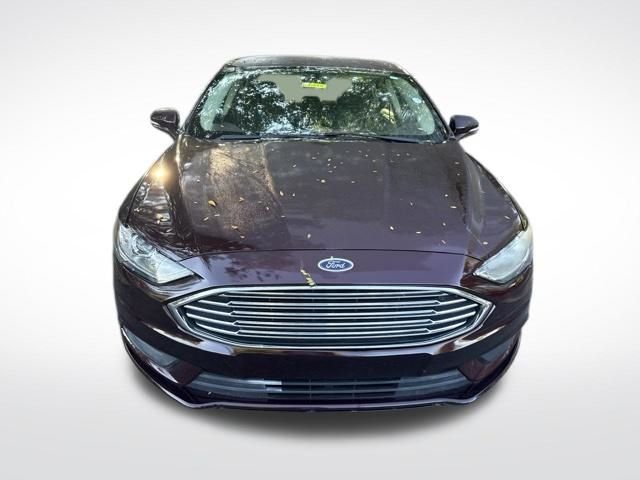 Used 2017 Red Ford SE image 5