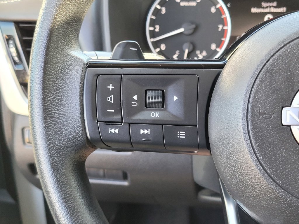 Certified Used 2022 White Nissan SV image 25
