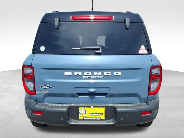 New 2026 Azure Gray Metallic Tri-Coat Ford Outer Banks image 9