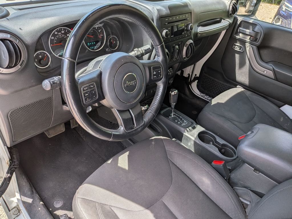 Used 2016 White Jeep Unlimited Sport image 11