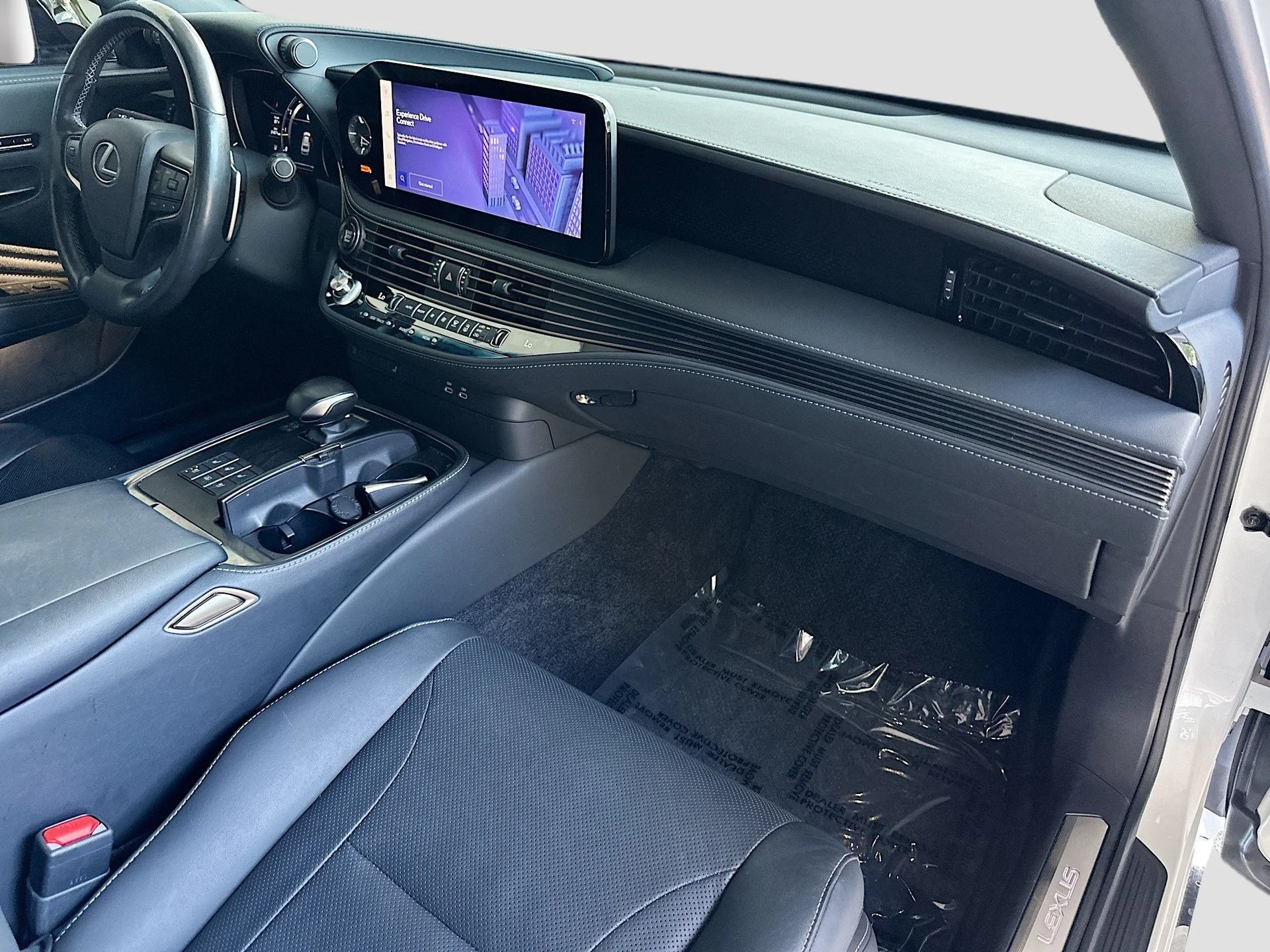 Used 2023 White Lexus 500 Base image 28