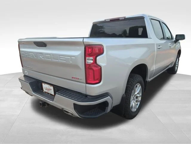 Used 2021 Silver Ice Metallic Chevrolet RST image 6
