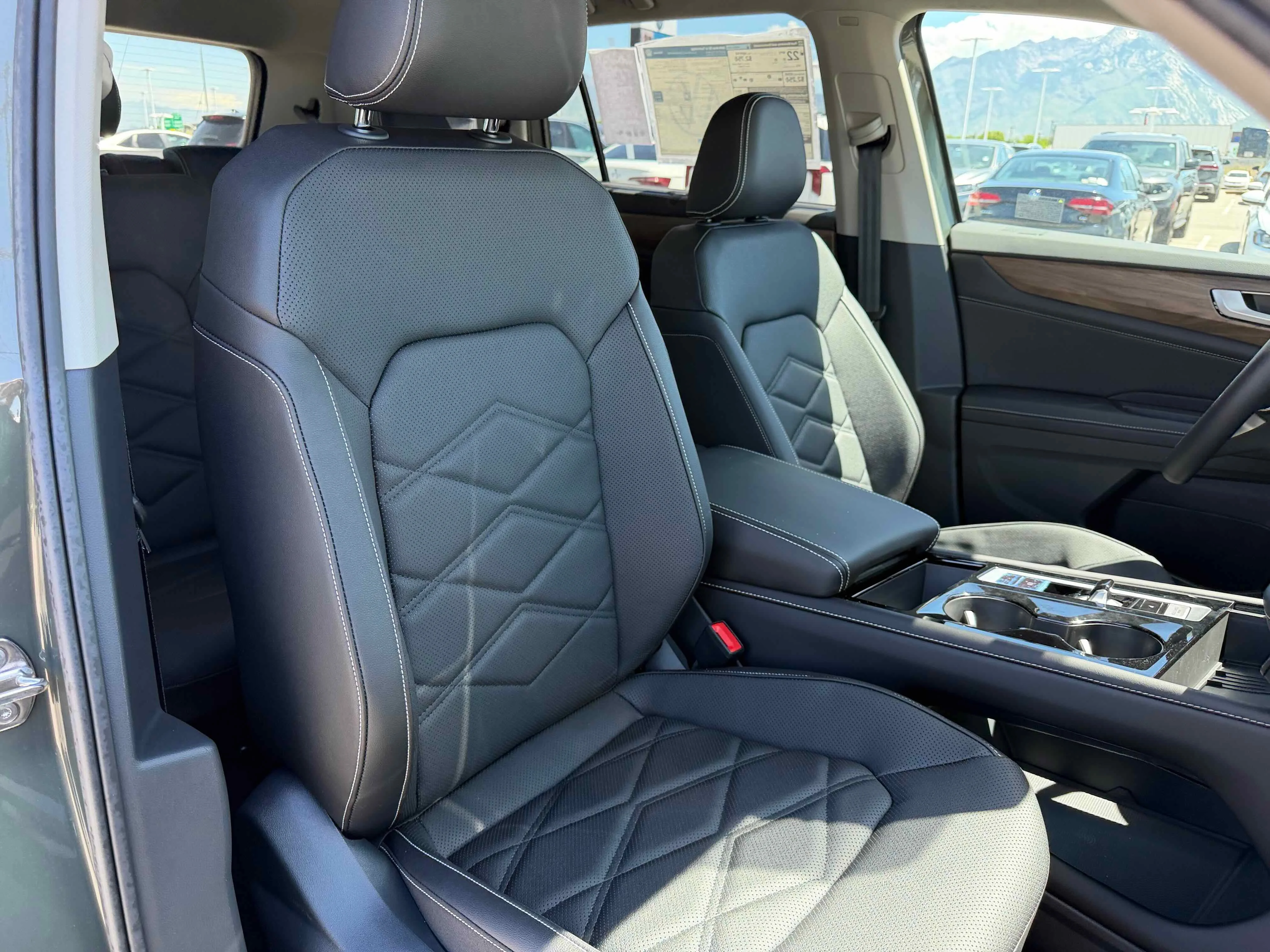 New 2026 Green Volkswagen 2.0T SE w/Technology image 30