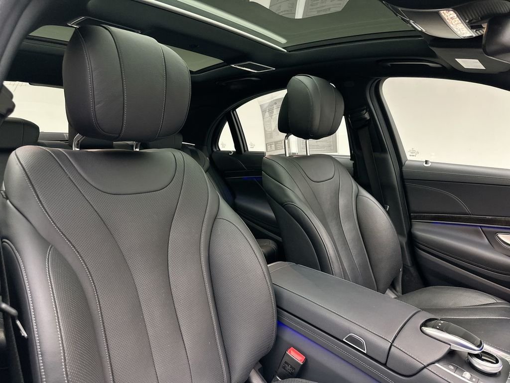 Used 2015 Black Mercedes-Benz S 550 image 18