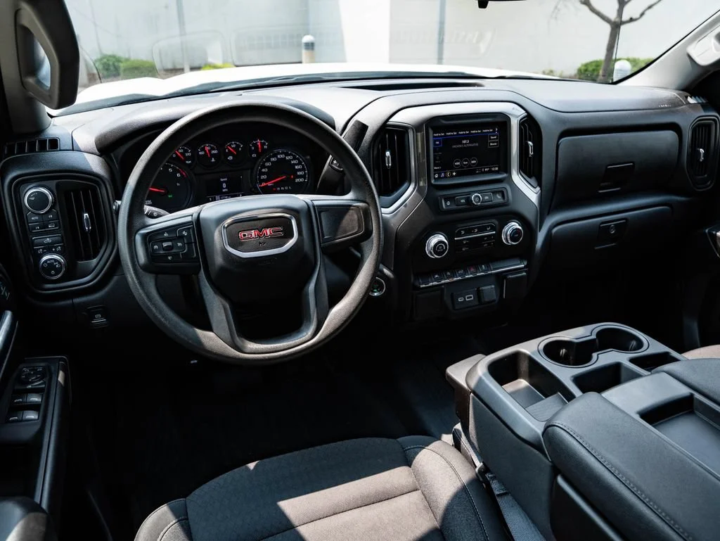 Used 2024 Summit White GMC Pro image 4