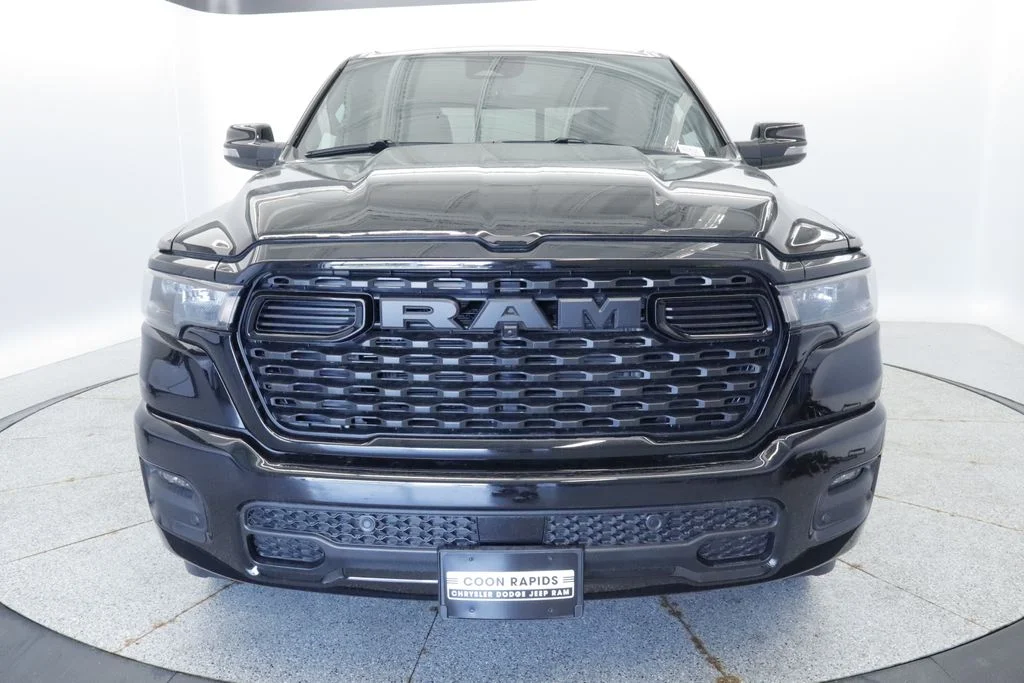 New 2026 Diamond Black Crystal Pearl-Coat Exterior Paint Ram Big Horn/Lone Star image 2