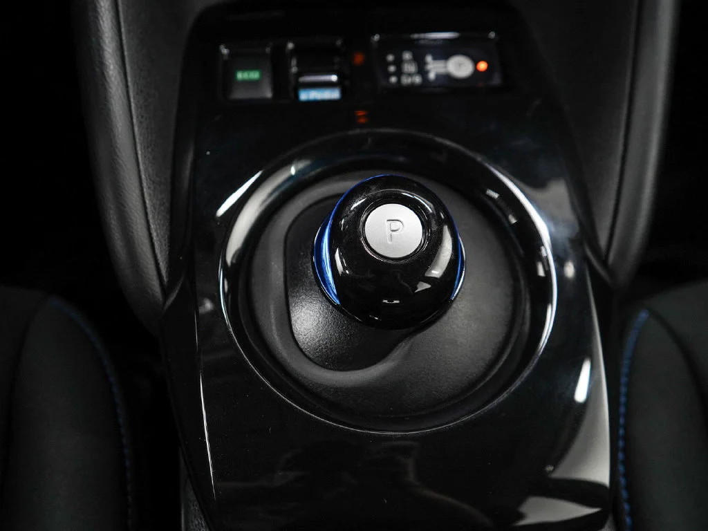Used 2024 Gun Metallic Nissan SV Plus image 24