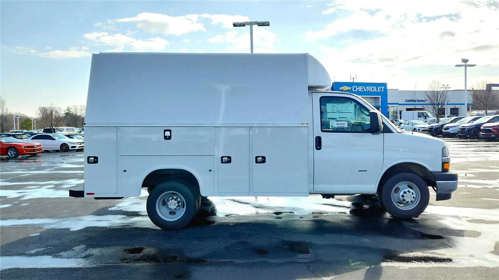 2025 Chevrolet Express 3500 139" WB's photo
