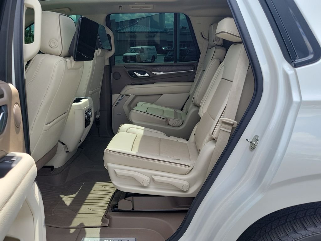 Used 2022 White GMC Denali image 11