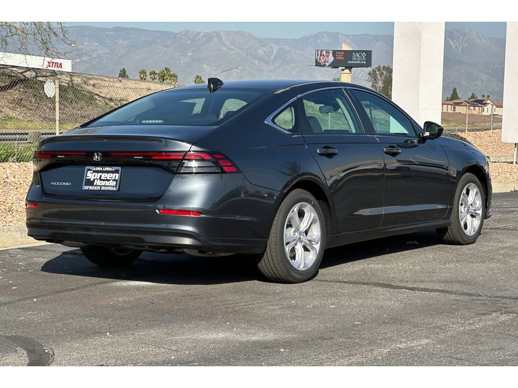 New 2026 Meteorite Gray Metallic Honda LX image 4